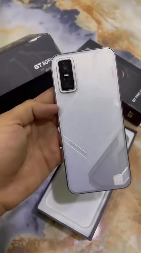 GT 30 PRO
يدعم بوبجي 120 فريم

سعر  الف375 
الشاشة 6.78 بوصة - 144 هرتز - AMOLED الذاكرة 256 الرام 12 جيجا بايت الكاميرا 108 + 8 ميجا بكسل المعالج 8350 Mediatek Dimensity Ultimate البطارية والشحن السريع 5500 مللي أمبير - 45 واط
الجهاز حاله وكاله تفحص بيدك تتأكد وتخذه ماغشك اني واتساب الرقم ***********

نص مكتوب في الصور:
- ١:٢٤
- صحة البطارية
- سعة البطارية القصوى
- %٩٧
- هذا يتعلق بسعة البطارية عندما كانت جديدة. كلما زادت القيمة، كلما طالت مدة عمر البطارية. البطاريات هي مكونات قابلة للاستهلاك. كيفية إطالة عمر البطارية
- حماية الشحن بالذكاء الاصطناعي
- من خلال تعلم روتين الشحن الخاص بك، سيتم شحن البطارية مؤقتا بنسبة ٨٠ % أثناء الشحن طويل الأمد.
- حماية الشحن المخصصة
- عند الشحن لفترة طويلة، يمكنك ضبط مستوى الشحن الأقصى لتجنب ترك البطارية مشحونة بنسبة ١٠٠ % لفترة طويلة.
- مستوى الشحن الأقصى
- %٨٠
- %٨٥
- %٩٠
- %٩٥
- تذكير الشحن المخصص
- عندما يكون قيد التشغيل، يمكنك ضبط ما إذا كنت تريد شحن البطارية بالكامل في كل مرة تقوم فيها بتوصيل الشاحن.