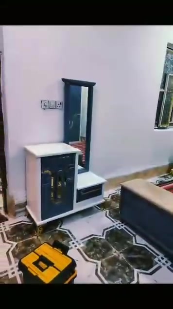 معمل ومعرض حازم الامي ***********رفمي يوجد اقصاد العنوان مغربه شارع سوك رقمي الدليل وتساب جواب
