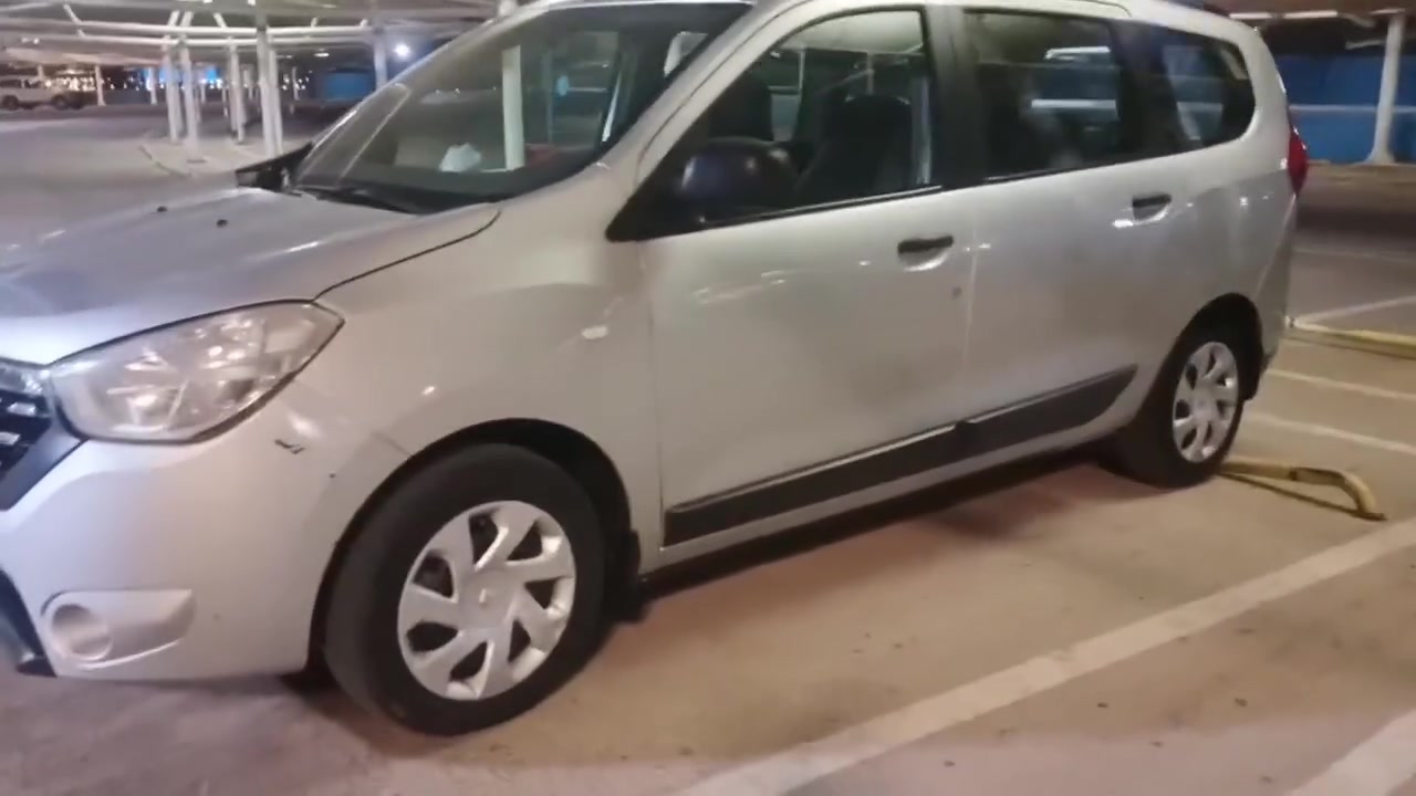 السلام عليكم.    من رخصة الادمن
رينو لودجي ٢٠١٩ السعر ٩٣ $ و بيها مجال جدا نظيفه الشهر الثالث انشاءالله تصير حره ٢٠٢٧مكفولة عده مكانين الاول طخه في باب الخلفي عكس السائق والثانيه نهاية الچاملغ خلف السائق هذه مصلحه گير محرك تبريد خير من الله تخم تاير كلش نظيف صدر كلش نظيف السيارة بيها منظومة غاز ٦٠ لتر سبيرها جديد. بدلتلها قوايش ورولات جديد ودسكلت جديد دهن البارحة بدلته السيارة ابد ما ناقصها شي سويچ عدد ٢ السيارة مال بيت ومن الله التوفيق بغداد حي
الاتصال على الواتساب على الموبايل
***********/***********
            شكرا جزيلا
