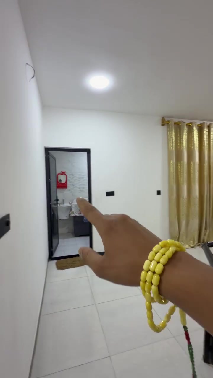 بيت للبيع السعر 129 مليون 
بيت للبيع 100 متر طابو زراعي سند 25 قرار محكم وتنازل بالشركة  الدوره البوعيثة مجمع السلطان الرابع يحتوي البيت على 3 غرف نوم استقبال مطبخ حولي 2 صحيات 

التواصل 
***********
***********
