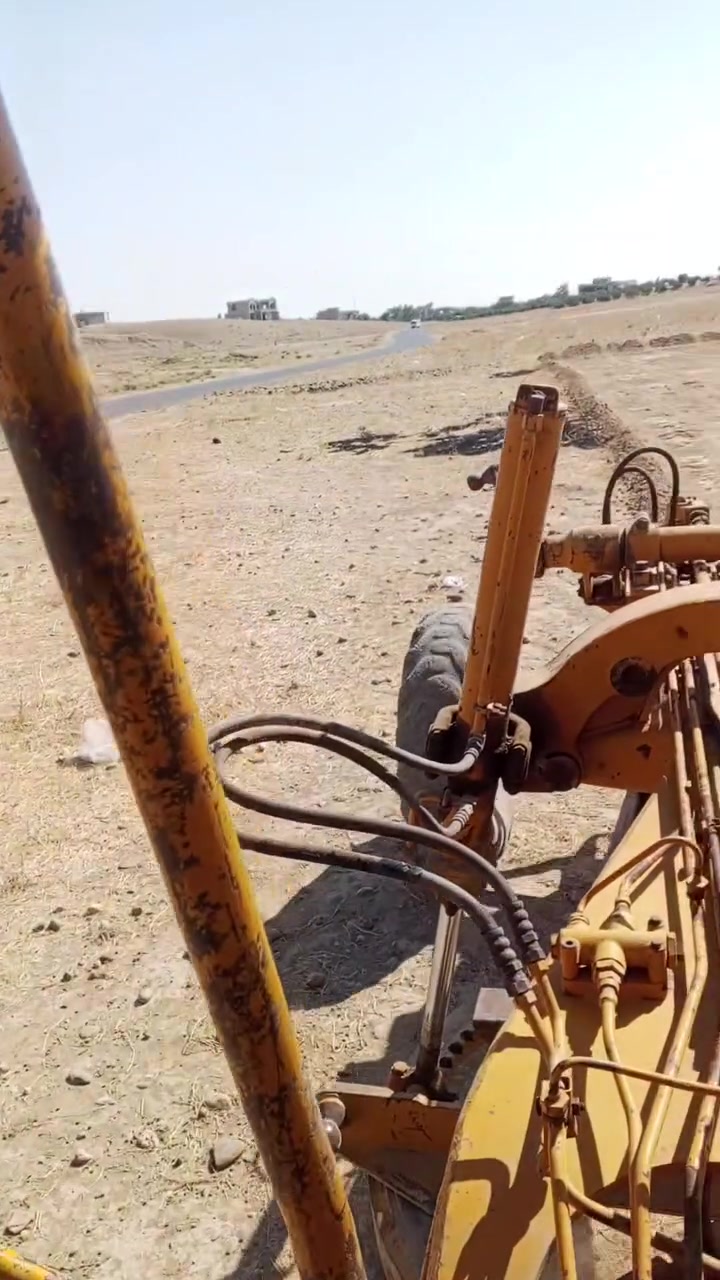 گريدر • تعديل أراضي • قص شوارع