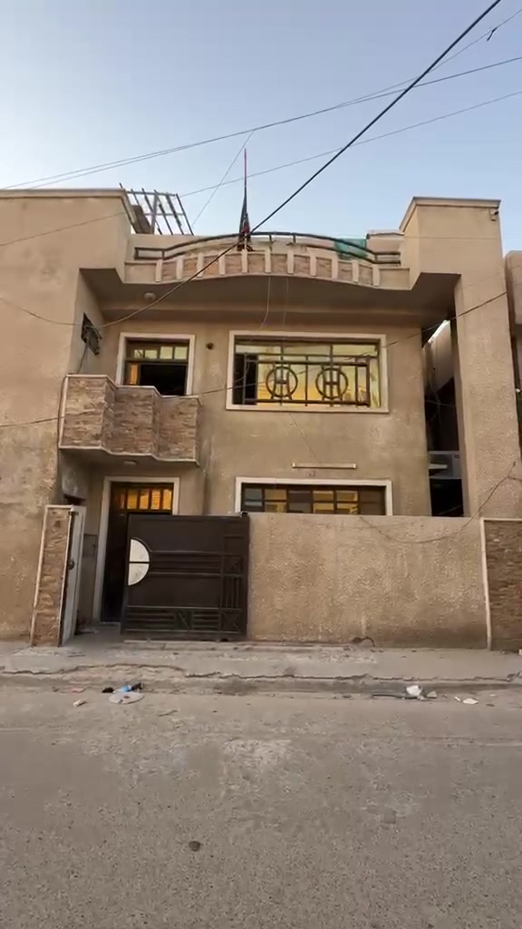 للبيع 100م ينباع تقطيع أو كامل حسب الطلب 
موقعة بحي الجهاد الأمانة قرب الشارع العام
للاستفسار الاتصال ***********
