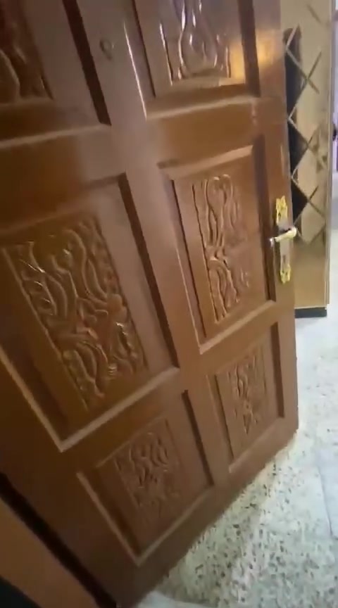 السلام عليكم شقه للبيع طابق ثاني فني الاستفسار على الرقم *********** محمد) تكون معامله الشقه ودلاليه الشقه بسيطه جدا تحيات اداره مكتب الصباح
