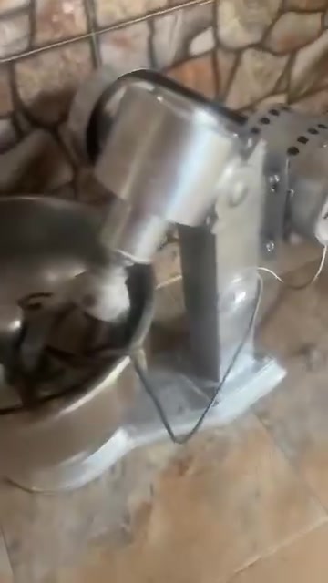عجانه للبيع 
يشيل ٤٠كيلو
سعر ١٩٠
مابيه اي عيب
