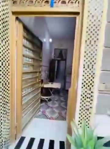 دار للبيع – الجديدة | طابقين او مراوس دار مجمع صلاح سماح حجي حسين  ✨
طابو صرف

📍 الموقع: الجديدة
📐 المساحة: 135 متر
💰 مطلوب إسكان: 30 مليون
━━━━━━━━━━━━━━
🏡 الطابق الأول:
▪️ غرفة نوم
▪️ صالة
▪️ مطبخ
▪️ استقبال
▪️ طارمة
🏡 الطابق الثاني:
▪️ غرفة نوم
▪️ صالة
━━━━━━━━━━━━━━
💰 السعر مع الإسكان
📩 السعر والتفاصيل: مراسلة واتساب أو ماسنجر
📞 للاستفسار: ***********
