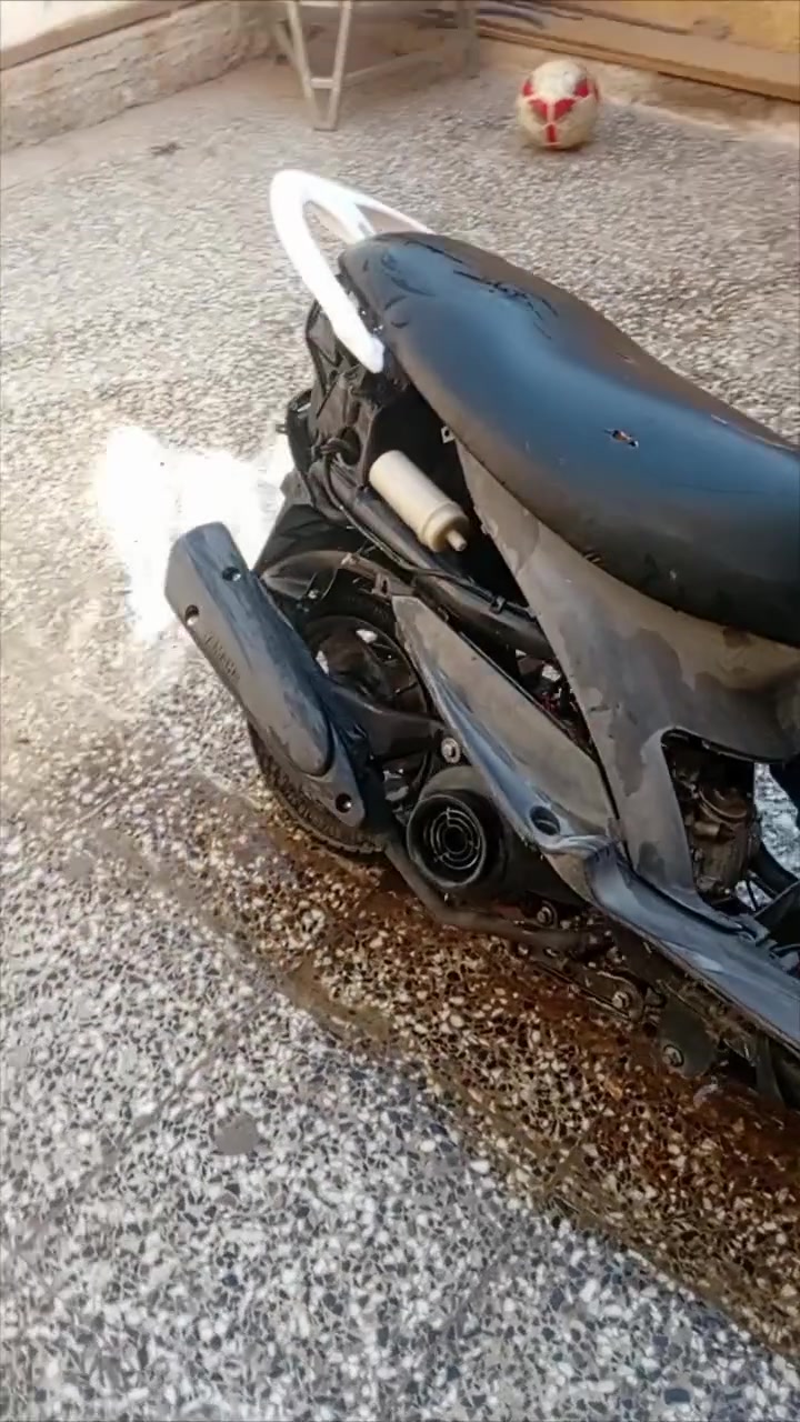 سلام عليكم دراجه يرادله كبريتر وباتري الئن صالي شهر تركه ب 200 وبيه مجال الطيبين ***********
