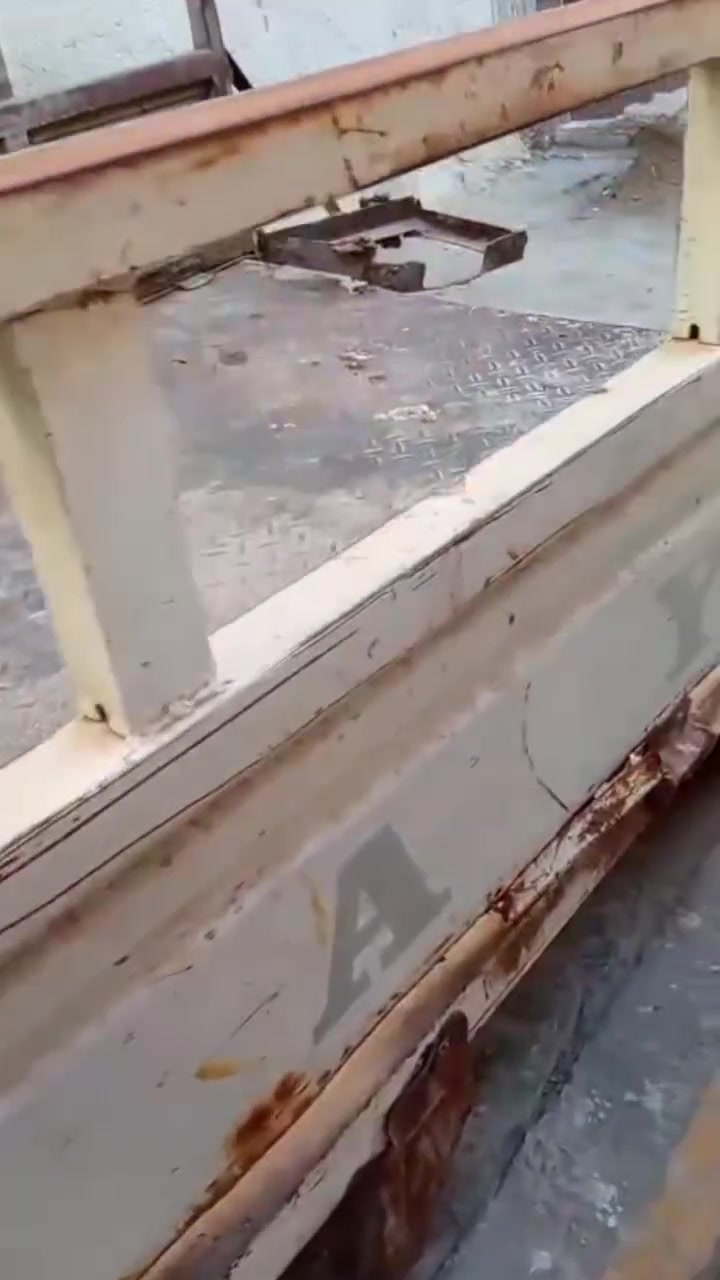 السلام عليكم بدي للبيع عوزه تعمير شوفت عينك نضيف بس عوزه ترتيب الشراي بخدمته الي يريده هاذه رقمي
***********
