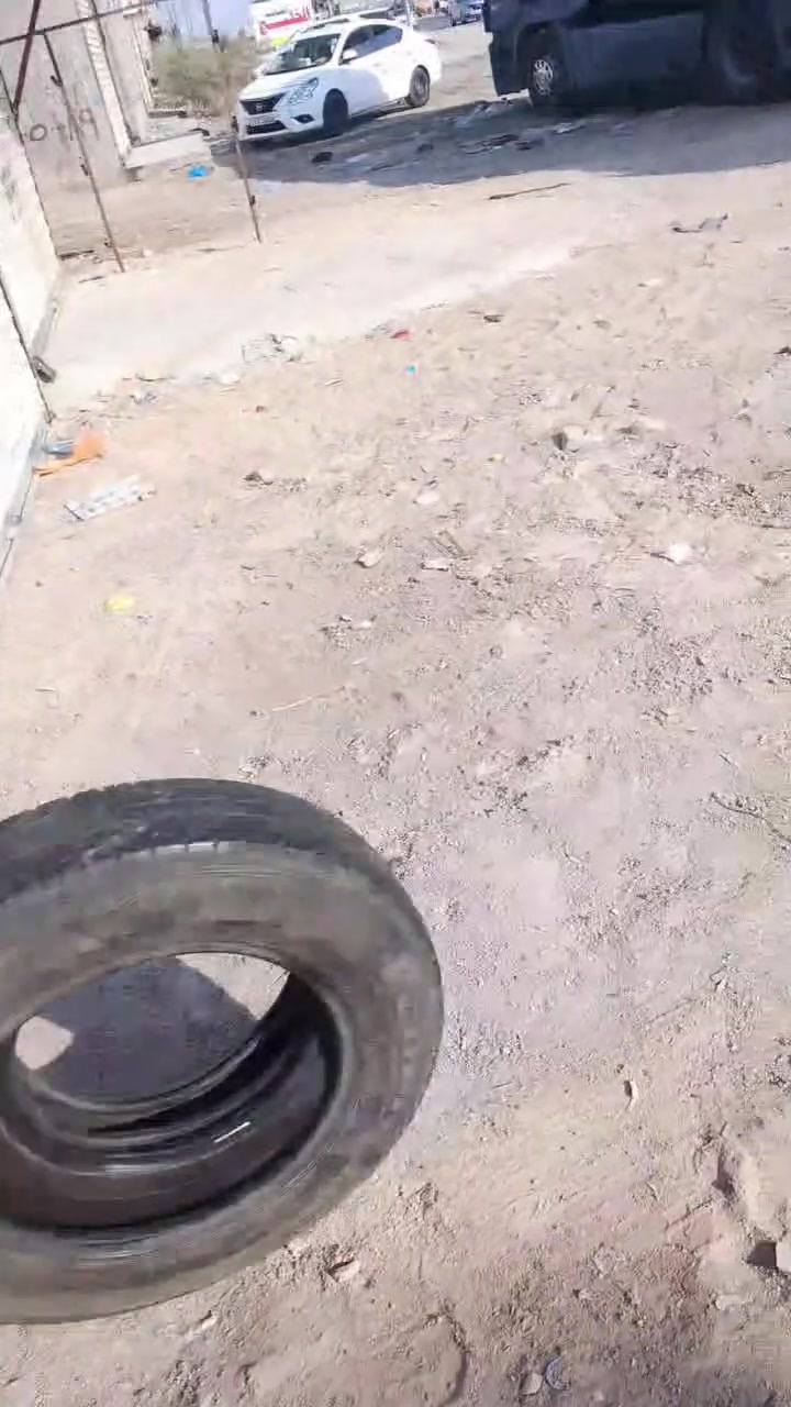 محلات محمد التايرات الياباني جميع القياسات موجوده العنوان البصره المعقل الفنجانيه واحد البصره محمد بس جمله فقط متوفر اهلا وسهلا بك زائرنا الكريم من 13 لحد 19 تاير نظافته ***********
