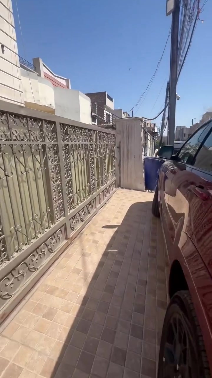 � بيت فاخر للإيجار – المنصور / المتنبي

✨ فرصة مميزة للشركات ورجال الأعمال والأنشطة التجارية الراقية

📍 الموقع: بغداد – المنصور / المتنبي
🏢 3 طوابق بتصميم ومساحات مميزة
🛏️ 5 غرف نوم
🛋️ دبل صالة فاخرة
🍽️ مطبخ كبير ومتكامل
🚿 7 مجاميع صحية
🌳 حديقة كبيرة
🚘 موقف سيارات واسع بالاضافة إلى كراج تحت الأرض 
🛣️ شارع عريض وموقع مميز

⭐ العقار مناسب جداً لـ:
الشركات • مكاتب رجال الأعمال • المؤسسات • العيادات والمراكز الراقية • الأنشطة التجارية

🔥 موقع راقٍ، مساحة ممتازة، وتجهيز التبريد متكامل جاهز للاستخدام.

📞 للاستفسار والحجز والتفاصيل، تواصل معنا
***********
