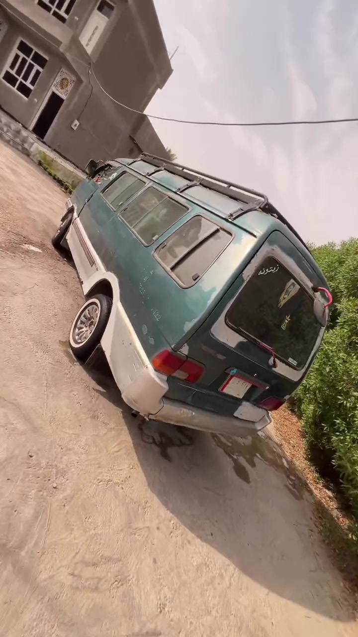 سلام عليكم كيا اسيا للبيع موديل 1995 سنويه نهايه ال2027 سياره بلاديه مكفوله من الضربه والصبغ كير محرك مكفولات واكسل مال هايسه مكفول غراض التبريد راديتر كمبريسر والفانات موجوده تخم تاير باتري داينمو كله جديد كهربائيات كلها شغاله لايتات دشبول بك لايت صطب بريك لد اشاره مسجل سماعات كلها موجوده سياره على وضع الشركه دوشمه تنته وكاعيه وكشنات بلاديه رقم بصره الماني راعيها موجود تريد تحويل تريد وكاله عامه او خاصه مكان السياره بابل حله  السياره مال جناي متعوب عليها هاي المواصفات كدامك اقره المنشور زين وخابرني رجاءاً المو شراي لا يتصل ..السعر ((60))وبيها مجال للطيبين 
الرقم ((***********)) اسيا((***********))

