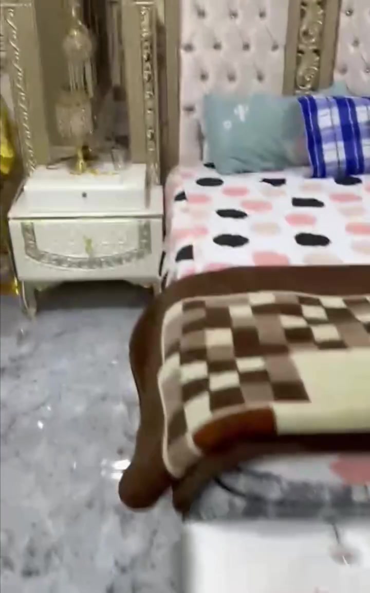 السلام عليكم من رخصة الادمن
غرفة نوم للبيع بسعر مناسب الغرف. جديده 6قطع اني معوز فلوس واريد ابيعه سعر 2مليون الى ربع وبيه مجال للطيبن
للاستفسار ***********بي واتساب والخاص مفتوح المكان التاميم

