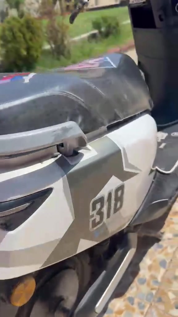 السلام عليكم مأطور 318  مأجور نضيف موصفات معروف ملف عقل بطاريات شرط مأطور نضيف كدام ابين السعر 525 الرقم ***********

