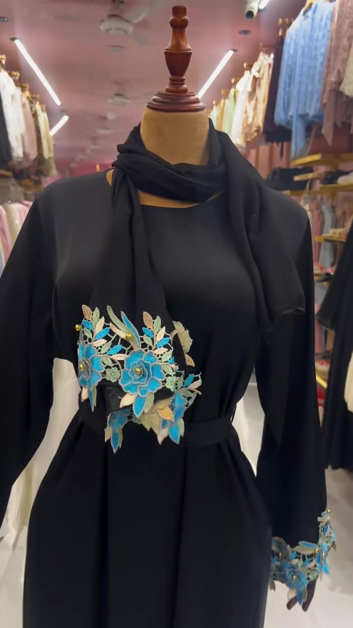القياس:3XL,2XL,XL,L,M❤️
السعر:30.000😍🔥

✨ سُكرة للأزياء النسائية (لكِ سيدتي)
👗 أناقة + نعومة + ذوق خاص
🧣 جمالكِ يبدأ من سُكرة
📍 العراق بابل المسيب 
📞 ***********

