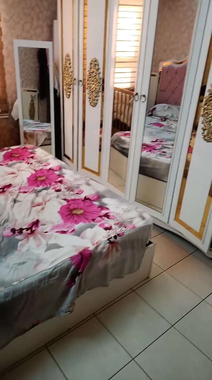 9قطع  تركيه مستعمله نضيفه ب650الف مكاني بسمايه

***********
