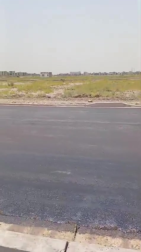 تم وبحمد الله المباشره بتبليط قطع اراضي عقارات الدوله الكائنه في الغزاليه من قبل الشركه المنفذه وساري العمل في كافه الخدمات وللاستفسار لاتصال *********** كاظم الحسناوي

