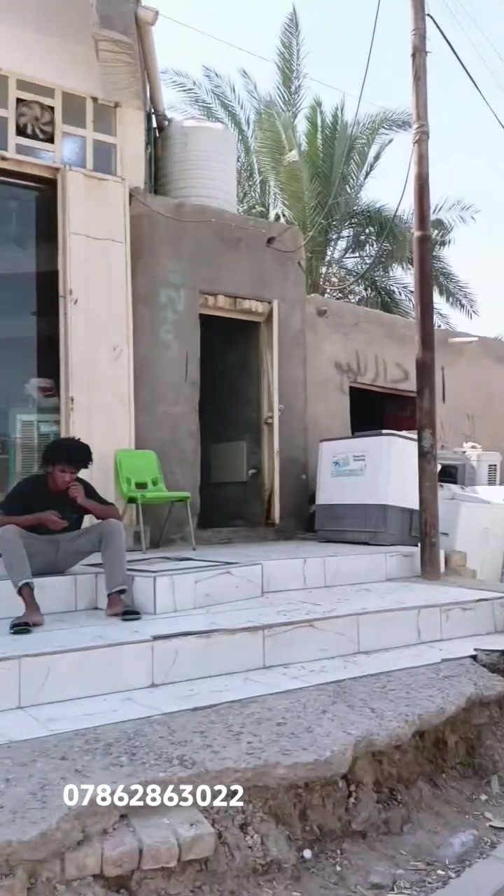 سلام عليكم بيت طابؤ+مجمع للبيع في قضاء سددخيل شارع عشرين حي الزهراء
*مجمع مساحه 200م

*بنيان جديد طابؤك

مجمع ينباع كامل 

3عارضات +3مجمدات

+رفؤف كامله+3ميؤزه

*************************************

بيت عله شارع عشرين مساحه 250م

*بنيان طابؤ

*يحتوي على محلات 3

* على غرف نؤم3

*صاله +مطبخ

*ديؤانيه+صحيات 

*ؤترك ؤره البيت 

**********************

مكلف بل نشر تفاصيل ؤل سعر

 اكثر يم صاحب البيت 

الرقم‏. ‪***********‬‏

نص مكتوب في الصور:
- CAMON 30 23mm f/1.8 1/993s ISO52
- CAMON 30 23mm f/1.8 1/1536s ISO54
- CAMON 30 23mm f/1.8 1/93s ISO50
- CAMON 30 23mm f/1.8 1/67s ISO127