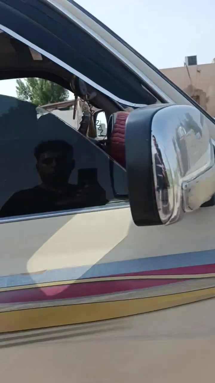سلام عليكم سياره لبيع موديل ساره 94 نضيفه رقم نكليزي تحويل مباشر مكينه في تي سياره صاحب رقم سياره الخاص قير متواجد رقم صاحب سياره ***********
