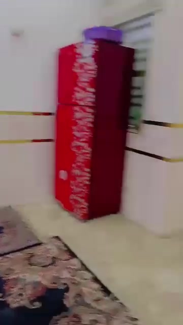 السلام عليكم دار للبيع مساحه 125 متر بناء حديث 

العنوان حي رقيه زراعي مجاور الصحفيين خدمات ماء كهرباء مجاري 
البيت طابق واحد يحتوي على كراج صغير واستقبال وممر 
وصاله كبيره جدا وغرفه نوم واحدة وصحيات عدد 2 
المنطقه مشمولة بالتطويب 
البيت عالي عن الشارع مدارس قريبه جدا ابتدائي وثانوية  للاستفسار الاتصال على الرقم التالي ***********
