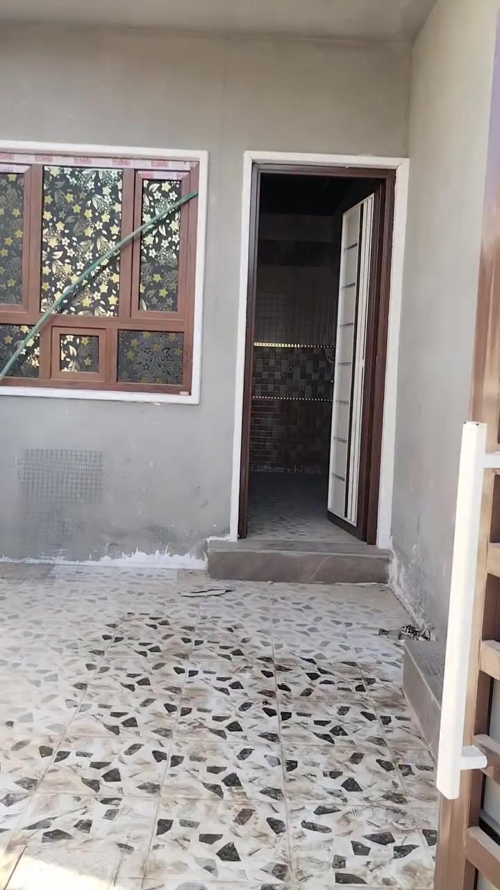 دار للبيع
حي الايمان _القوسيات، خلف معمل غاز التوفيق 
مساحة 160 متر، غرفتين نوم
خدمات كامله،
السعر 47 مليون وقابل للتفاوض
للتواصل والاستفسار واتساب
***********
***********
