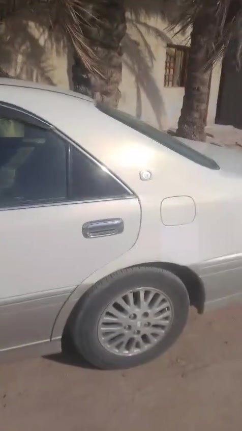 ملكه إنه كص جنطه متومه ارقام وسنوية طبق الاصل نكليزي تبريد قطعتين سبلت دوار ثلاجه كير مكينه تخم تاير مشط كلها كفاله كشنات اربع كهربائيه منظومات زنون ستيرن كهربائي دكمتين برده خلفيه سياره جاهزه ومرتبه مكان شطره الاتصال ***********
