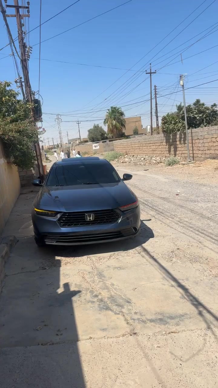 السلام عليكم للبيع هوندا اكورد موديل 2024 حادثها قطعه وحده مبدله ومصبوغه بس البنيد مبدل رقم شهداء السياره حيل حلوه كشانه تدفئه شاشه دجتل سلايت روف كشانه مخمل السياره محرك 4 السياره ماشيه 77 الف كيلو السعر 157 وبيها مجال ويرهم مقدمه زينه وبل شهر لل اتصال ***********
