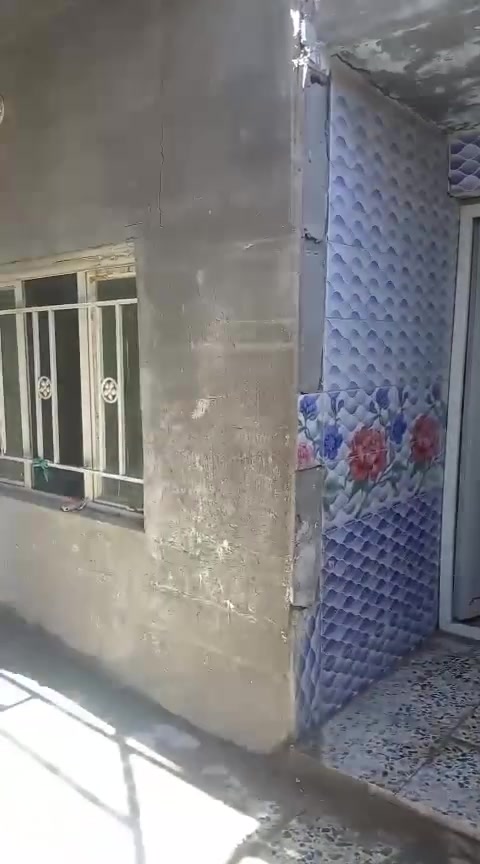 دار للبيع مساحه 100م قريب عله الوسط وشارع 110
بيت نضيف باقي التفاصل بل مقطع فيديو رقم صاحب البيت 
*********** مكلف بل نشر ما متواجد ماسنجر 
معرفة السعر اتصال
