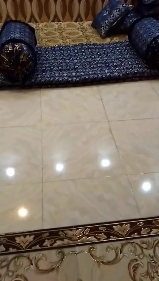 خياطه الرحمه *********** التواصل على الرقم

نص مكتوب في الصور:
- خياطه الرحمه