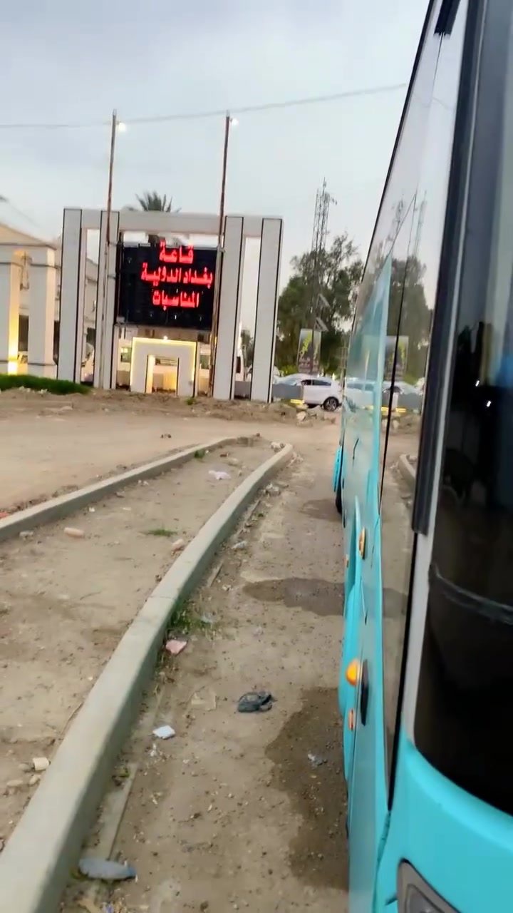 السلام عليكم هايكر 51 نفر مكينه كمنز 114 سلات كشن قلاب منفصل سياحي  البيع التواصل على رقم الهاتف ***********
