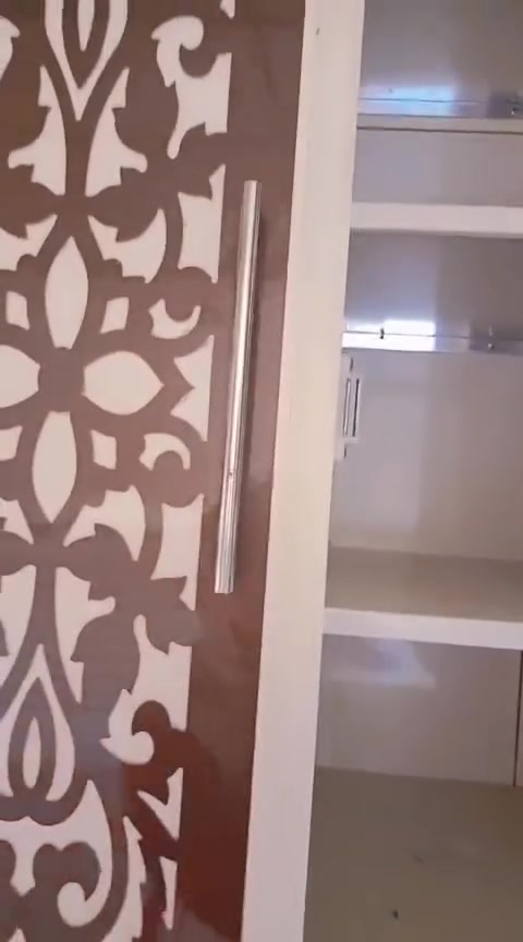 السلام عليكم كاونتر تفصال شغل تركي شرط النضافه للبيع تركي اصلي ***********
