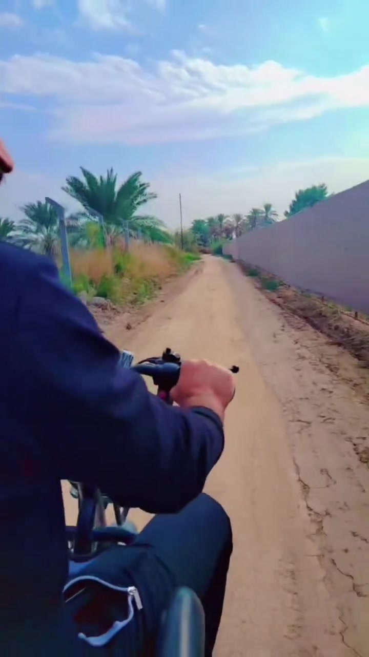 السلام عليكم عندي هاي الستوته شحن والله فدشي نضيفه جديده للبيع رايده750مكاني بغداد اليوسفيه ***********
