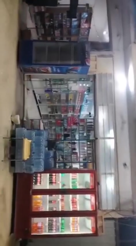 أسواق للبيع في كربلاء شارع البارون عمود 99اسواق هير من الله شتريته قبل شهرين وماعرف للشغله ودخله خير من الله بس ماعندي احد وياي ومجاي اسيطر عليهه الله شاهد خير من الله شغله واني مافارغلهه أسواق متكامله سعر 15وبيه مجال قليل.. ***********

