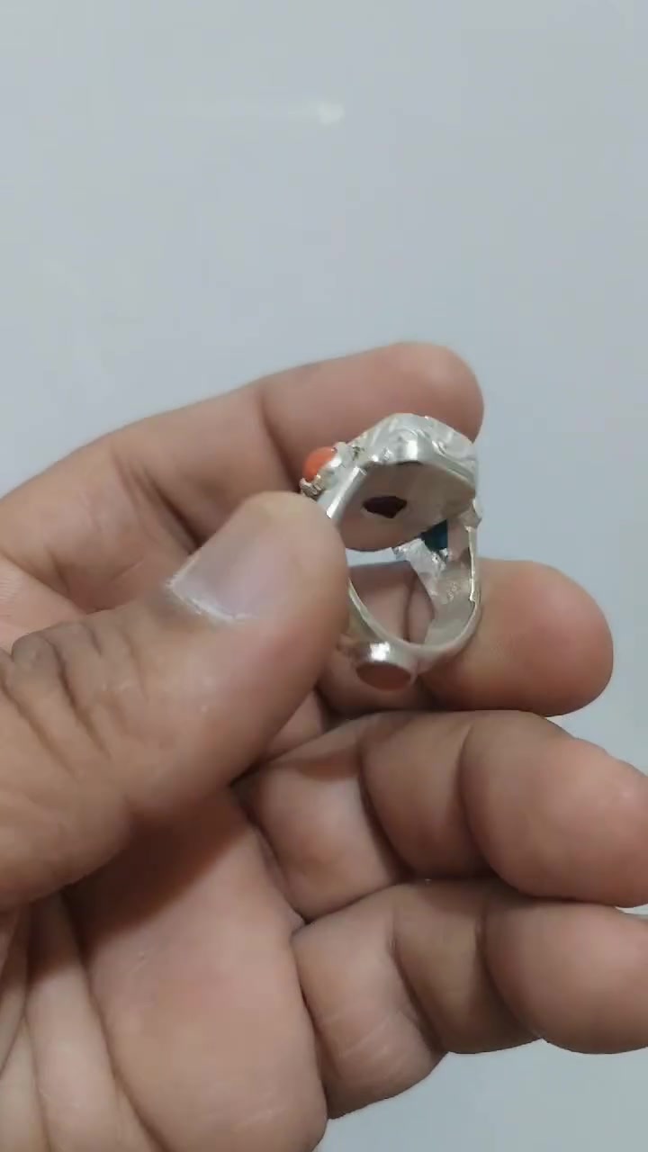 صياغة سلجوقية مطعم فيروز ومرجان مع حجر عقيق مشمشي قديم السعر ١٢٥ للتواصل واتساب ***********
