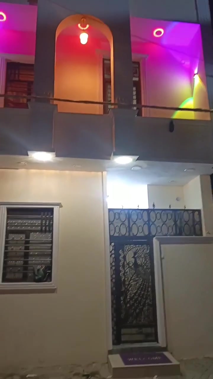 نصف قطعة قطاع ٤٠بناء حديث شهر الثاني 2026
3طوابق الاول كامل الثاني والثالث بدون كاشي وبياض نظام سويت حمامات داخل الغرف الطابق الاول غرفه استقبال صاله مطبخ حار بارد 2حمام تواليت شرقي غربي الطابق الثاني, 3غرف

الطابق الثالث 2غرف  للتواصل *********** @إشارة للجميع
