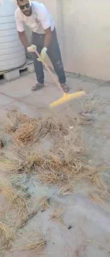 إعادة  ماستك  شغل الي يرضا بي ابو البيت
ماستك درجة أولى نشتغل  كرستة وعمل
تنظيف السطح وترميمة  تزفيت الداير السطح بمادة امارتية
كل هذا  وبسعر مناسب بحيث نطلع وابو البيت راضي علينا
ماعليك اتصل وبخدمتك ***********
