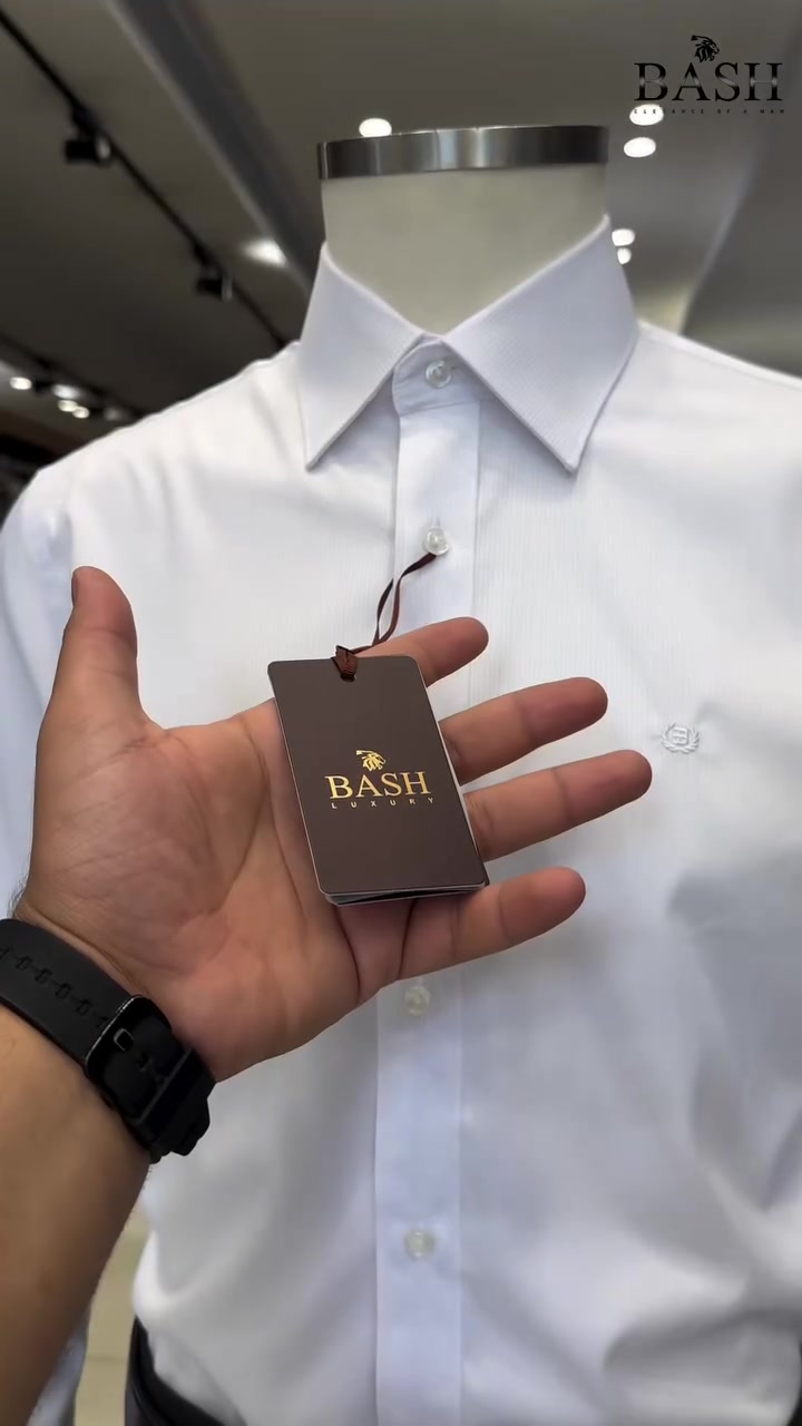 قميص أبيض • أفخم • BASH