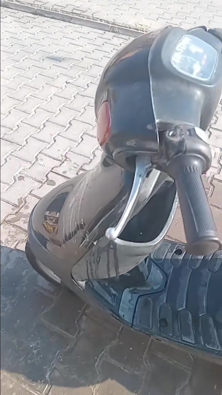 للبيع شرط المكينه دراجه مستعمله حاويه رقم ***********
