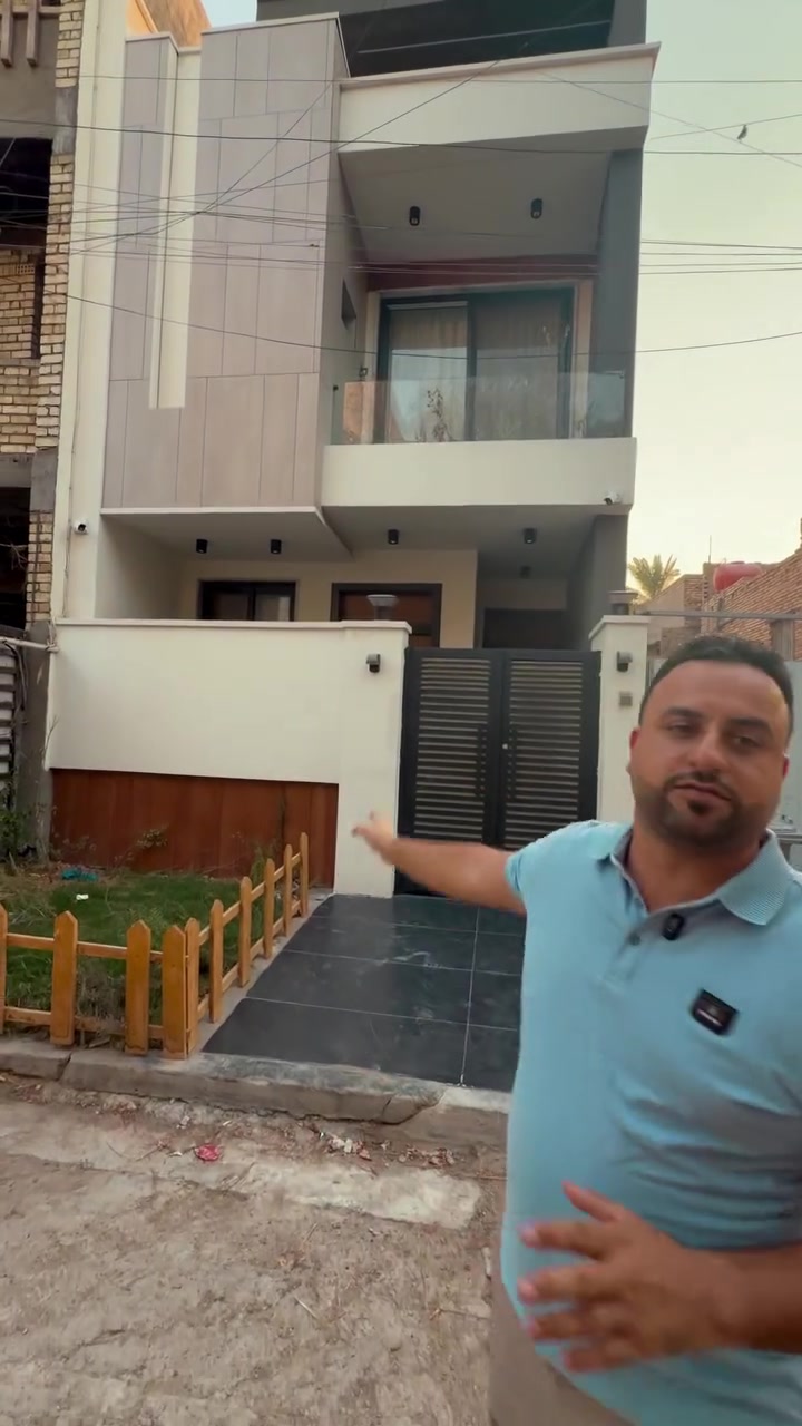 بيت العمر بيدك.. تفصال حسب ذوقك وميزانيتك!
​من مكتب ظلال الرافدين للعقارات، جيبنالكم فرصة استثمارية وسكنية تفوتكم بقلب الدورة. دار سكنية تنبني إلك حسب المواصفات والتندر اللي تطلبه أنت!
​📌 المساحات المتوفرة:
​🔹 105 م²
​🔹 130 م²
​🔹 80 م²
(أو أي مساحة ثانية تخطر ببالك وحسب طلبك)
​✨ ليش هذا العقار لقطة وما يتفوت؟
​📜 السند: طابو ملك صرف (تحويل مباشر).
​⏱️ فترة الإنجاز: 4 أشهر فقط واستلم مفتاح بيتك جاهز.
​💳 طريقة الدفع: تسهيلات قوية ودفعات مرنة تناسب وضعك المالي.
​💰 السعر: يحدد بدقة حسب المساحة والمواصفات والتندر اللي تختاره أنت.
​📍 الموقع الجغرافي:
​بغداد - الدورة // شارع 60 - خلف صيدلية مهند عاصم (موقع خدمي وقريب على كل شي).
​📞 للاستفسار ومعاينة الموقع:
​المقاعد والقطع المتاحة محدودة، لا تتردد وتواصل ويانا هسة:
📱 ***********
💌 أو راسلنا مباشرة على رسائل الصفحة.
​#مكتب_ظلال_الرافدين #عقارات_بغداد #الدورة #بيت_للبيع #استثمار_عقاري
