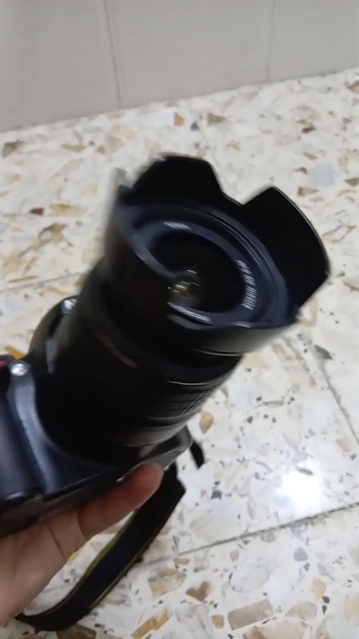 نيكون ٣٢٠٠D • نظيفة • ٣٢ جيجا هدية