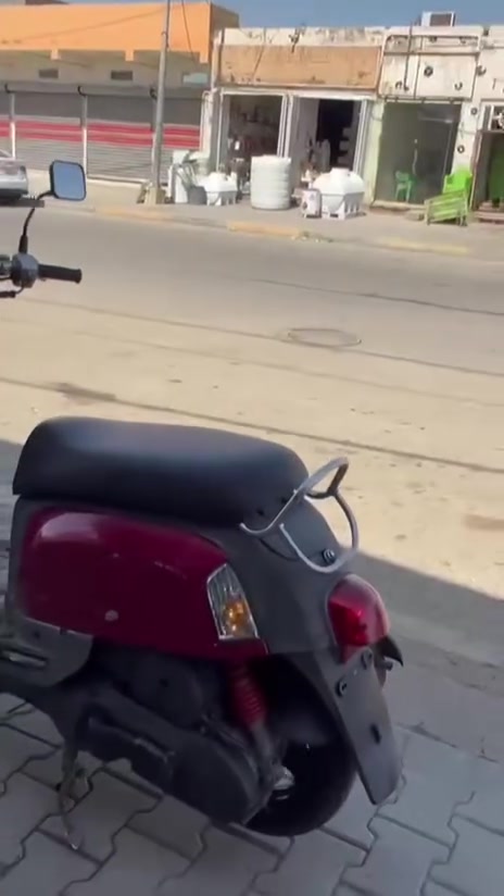 السلام عليكم
بوليس ياباني  حاويه  مختمه من طول لطول  ختم  واحد ويه مكينه والمكينه بلاد49 ما مفتوحه شرط الفحص دراجة كله بلاد شلعه ومعدل تخبلل وكلشي شغال كهربائيات  سكنات هورن سلف لايت   دراجه ما نقصه شي والملاحه شوفت عينك والسعر 1100وبيهامجال واسط الزبيديه 
***********
