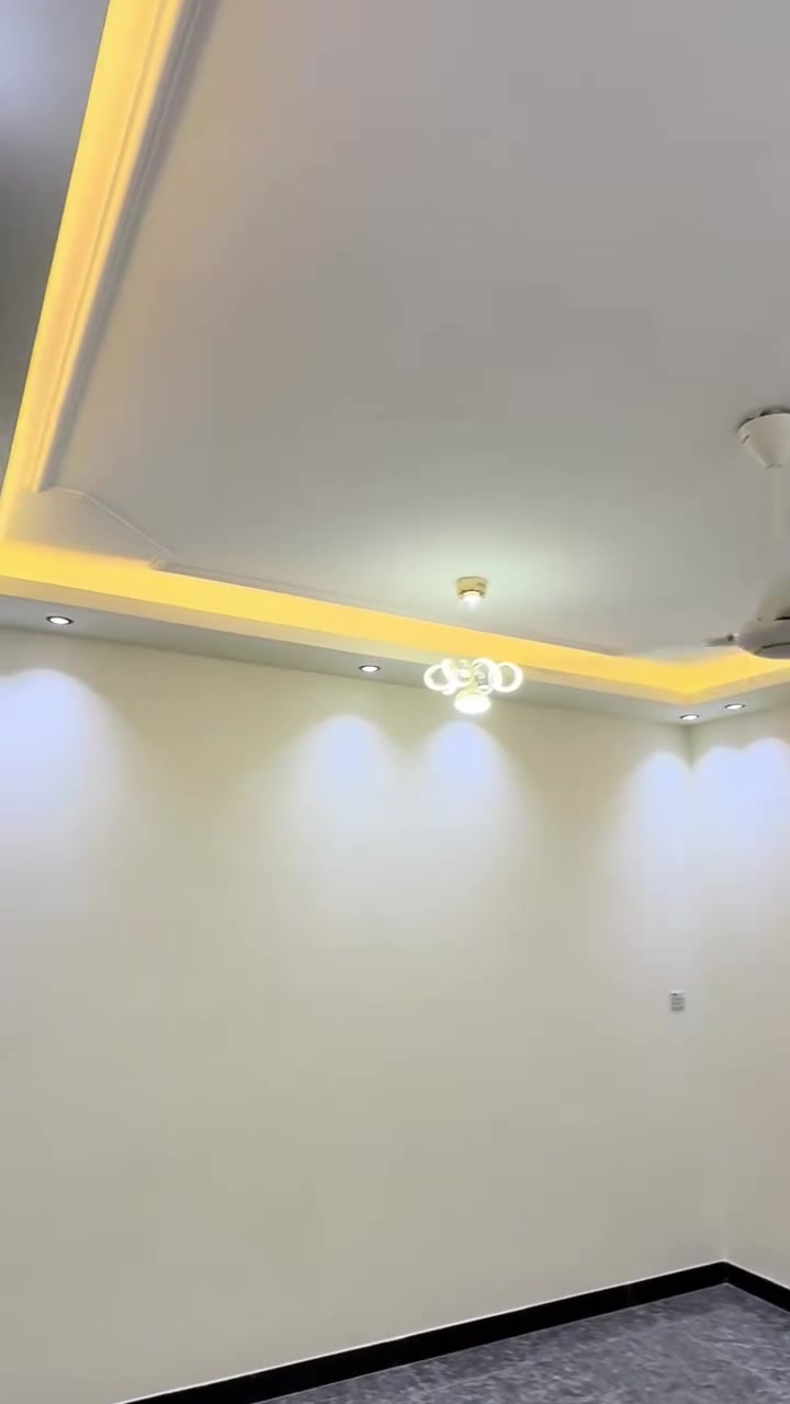 ديكورات  وصباغ داخليه وخارجيه  اسعار مناسبه وشغل درجه اولى الاتصال *********** مكاني نجف
