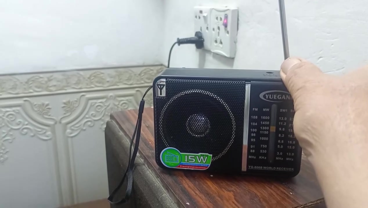 راديو صيني • نظيف • 4موجات