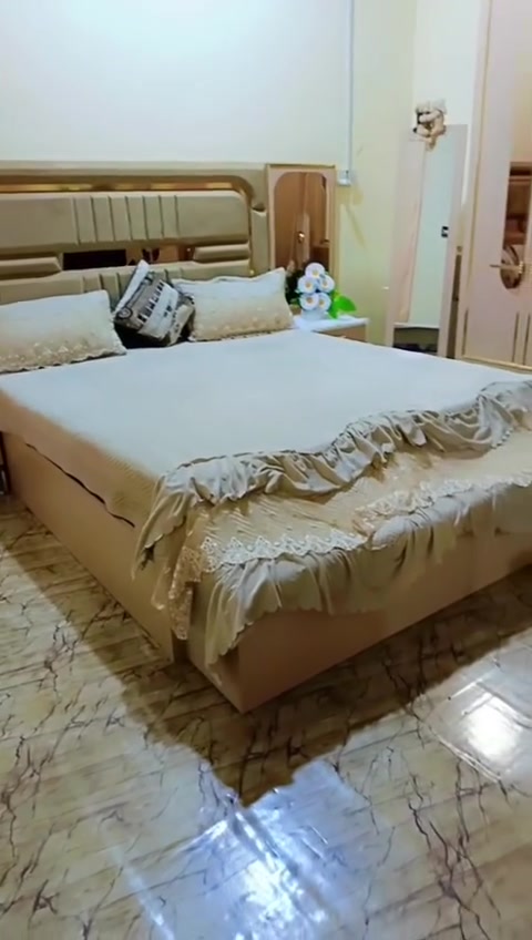 غرفه نضيفه كلش بسعر مليون للاستفسار ع  واتساب ***********
