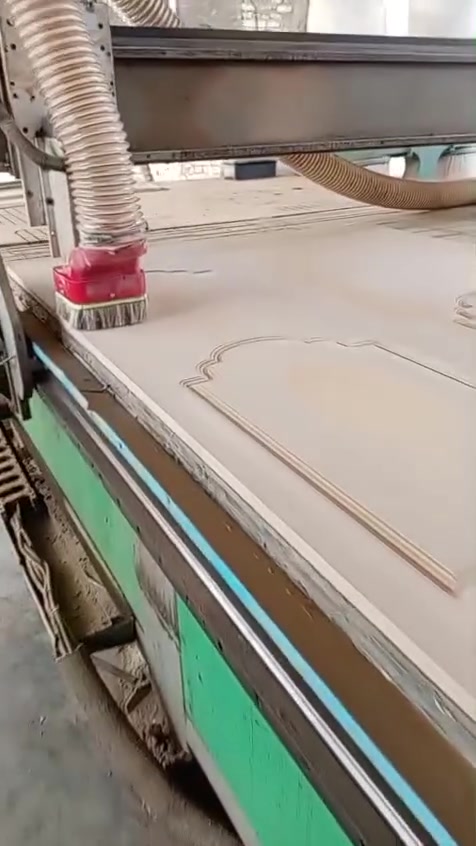 للبيع معمل HDF كامل  CNC  كبير وبالون مكسر تركي 3 احواض شغال  وجاهز  استفسار اكثر اتصل 
***********
