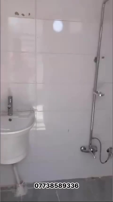 #للايجار مشتمل 50 متر للإيجار
بناء حديث زيرو ، بعده ما مسكون.
يحتوي على غرفة نوم كبيرة فوك. 
الطابق الأرضي يحتوي على مطبخ ومنور وصحيات 
سعره 550 الف.
جديد ما مسكون ، مي كهرباء انارة صبغ جديد .
العنوان/ الدورة - الكفاءات -قرب الخدمي والخط السريع
للاستفسار /
***********
