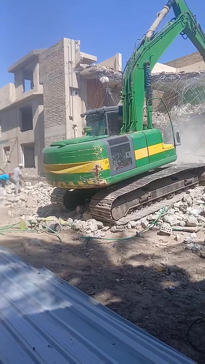 ‎⭕️ تفليش الدور والمباني 🏢🏠
‎⭕️ قلع ودفن وحدل قطع الاراضي 🚜
‎⭕️ وتجهيز السبيس والجلمود⛰
‎⭕ في جميع مناطق بغداد  🇮🇶
‎⭕️ للاستفسار الاتصال على الارقام التاليه: ‏‪***********
