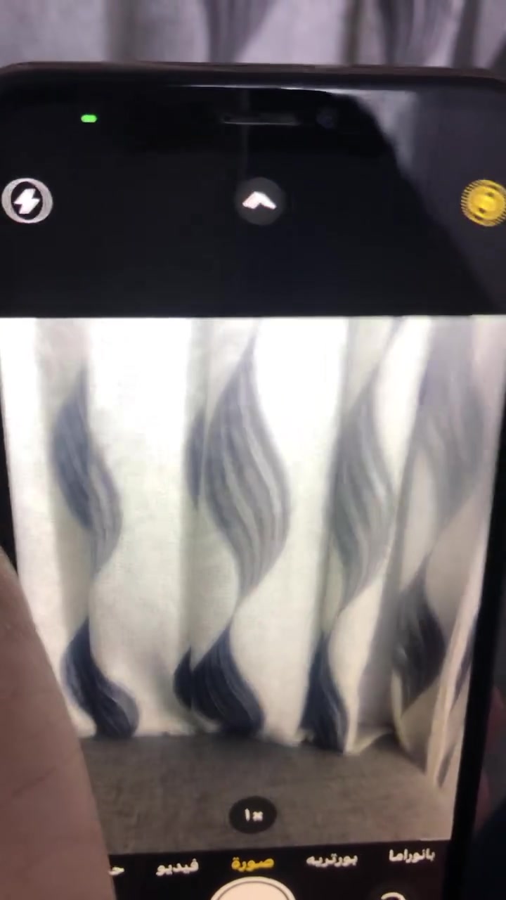 ايفون اكس اس مو ماكس ما مبدل بي شي ذاكره ٢٥٦ بطاريه٧٦ بلاديه كلشي شغال بس سناعه الفوك عطلانه اله سبيكر بل اتصال ولكامره بيها رجه بصيطه موضحه بل فديو للمصداقيه مراوس باندرويد واطي فرق بصيط مو هواي او بيع ٢١٠ ***********
