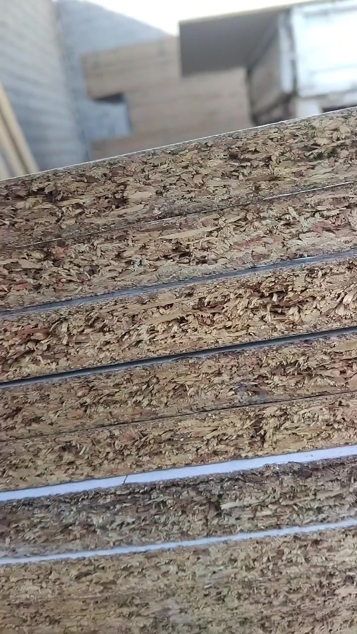 سلام عليكم 
ابو ١٥ ملم
بلوك مضقوط طول ٣٦٦ عرض ١٨٠

بلوك ابو ١٨ ملم نفس الغياس 
النجف الاشرف  *********** وتساب فقط
