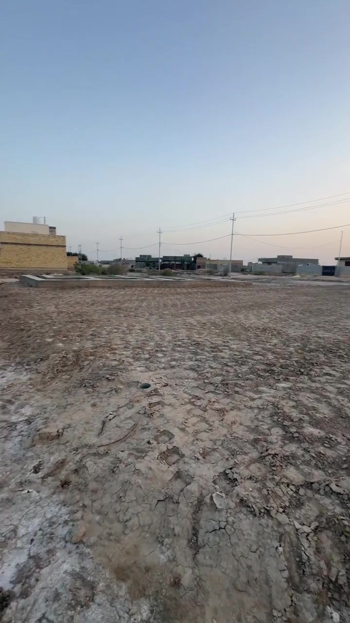 يا الله
لمحبين المساحات الكبيرة والمواقع المميزة ..

قطعة طابو صرف للبيع في منطقة شويلي 
المساحة 350 متر الوجه 14 متر والنّزال 25 متر وبيها فضلة 30 متر يعني مع الفضلة تصير المساحة 380 متر 

القطعة مميزة وجهين وجه على حديقة والوجه الثّاني على شارع 30 سايدين مستقبلا تجاري ..

خدمات المنطقة ماء وكهرباء ومجاري ثقيل وخفيف باقي بس الشارع ينصب ..

القطعة تباع كاملة ويباع منها 250 متر ..

للإستفسار أكثر الإتصال على الرّقم 👇

***********
