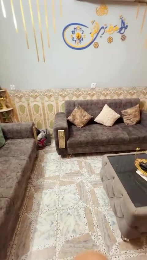 قنفات • ١٠ مقاعد • نضيف