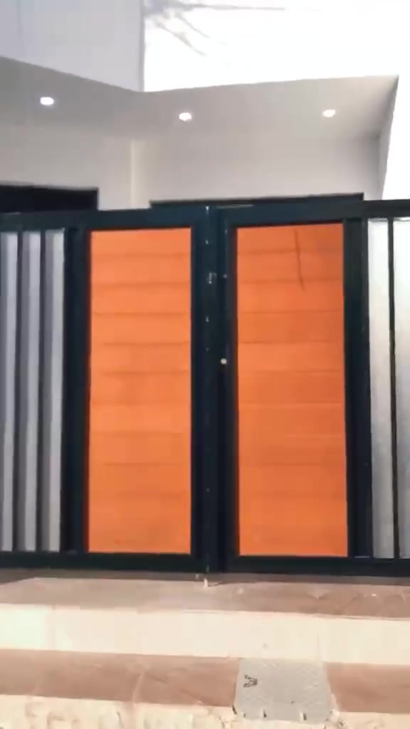 بيت للايجار منطقة الدوره ميكانيك زراعي اسيا
مساحه 150 متر طابق واحد  غرفتين 2 نوم
صحيات مطبخ حولي ستقبال

للاستفسار الاتصال على ***********
